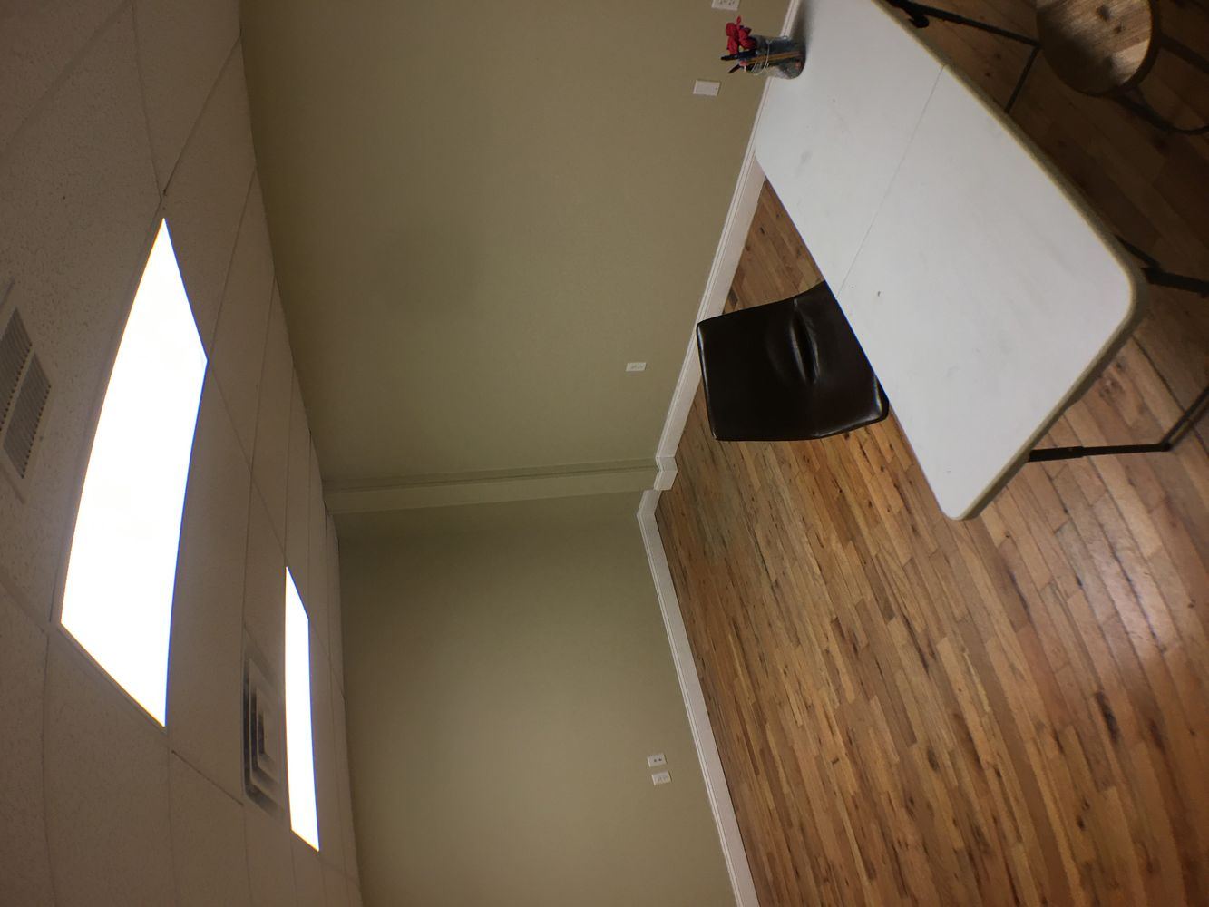 1802 Elm St, Manchester, NH 03104